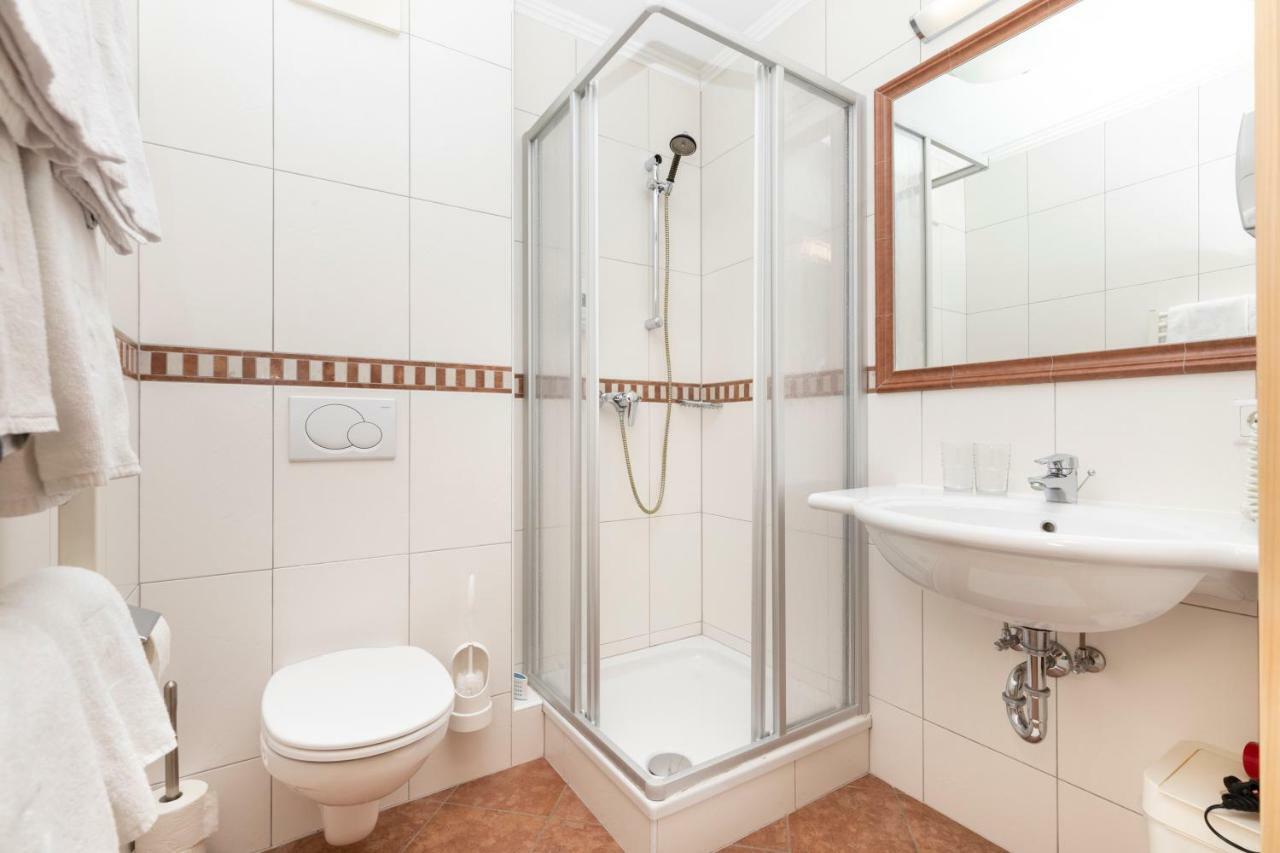 Standard Suite