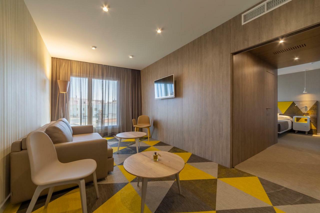 Junior Suite (2 Erwachsene + 2 Kinder)