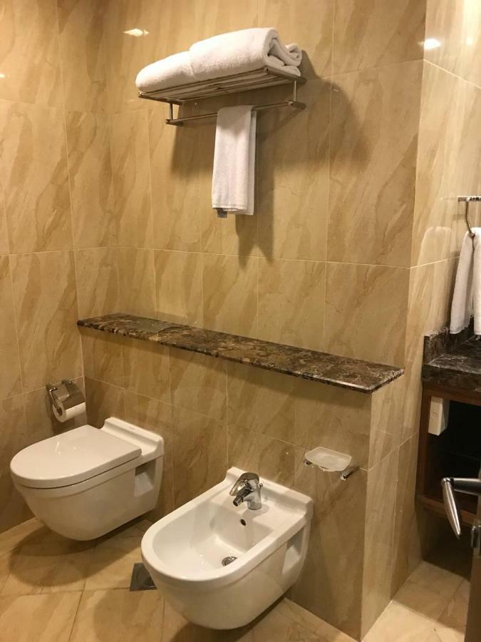 Staycation Package – Deluxe Apartment mit zwei Schlafzimmern, Abendessen inklusive Menü