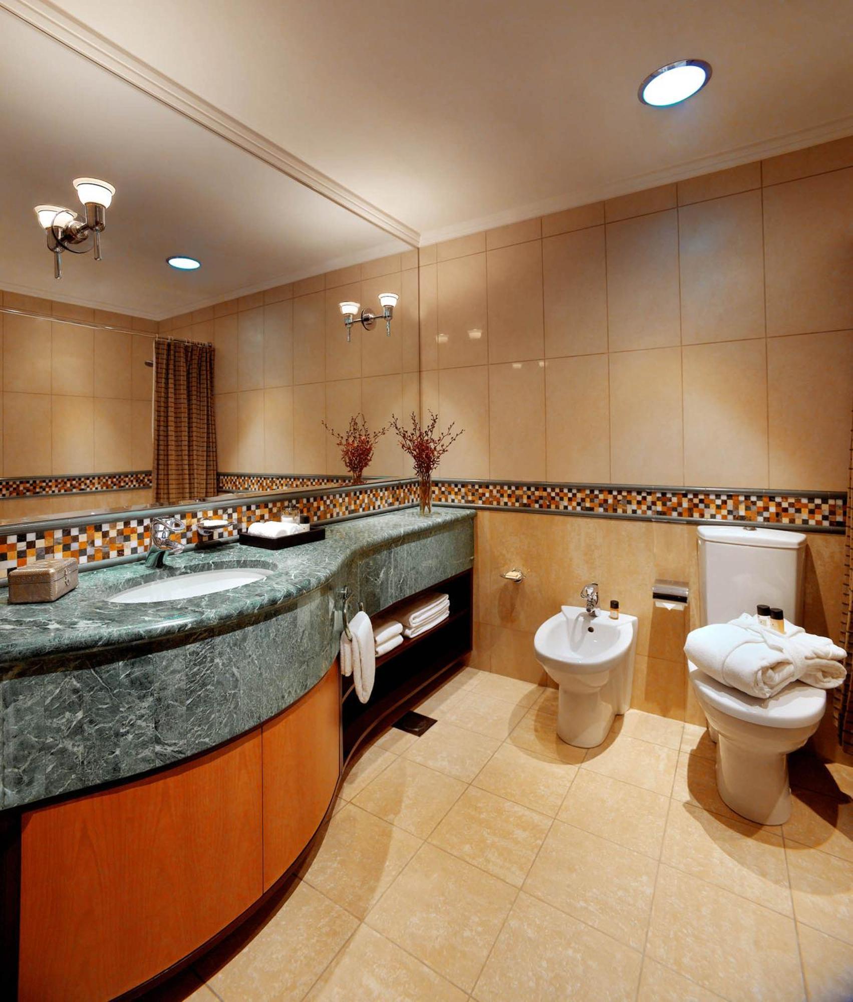Apartment mit 1 Schlafzimmer - Silvestererlebnis mit obligatorischem Galadinner: 1600 AED pro Erwachsenem und 800 AED pro Kind