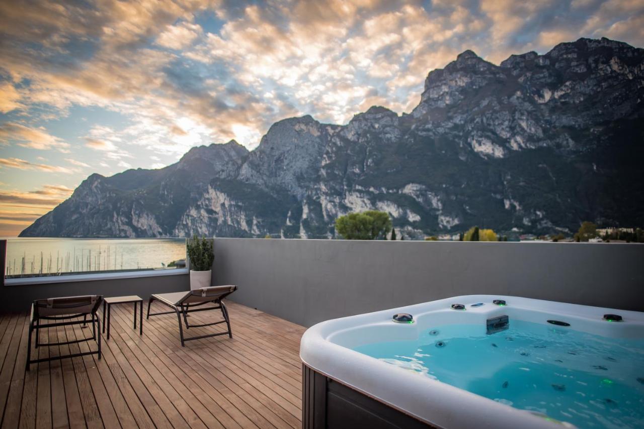 Suite mit Whirlpool und Terrasse
