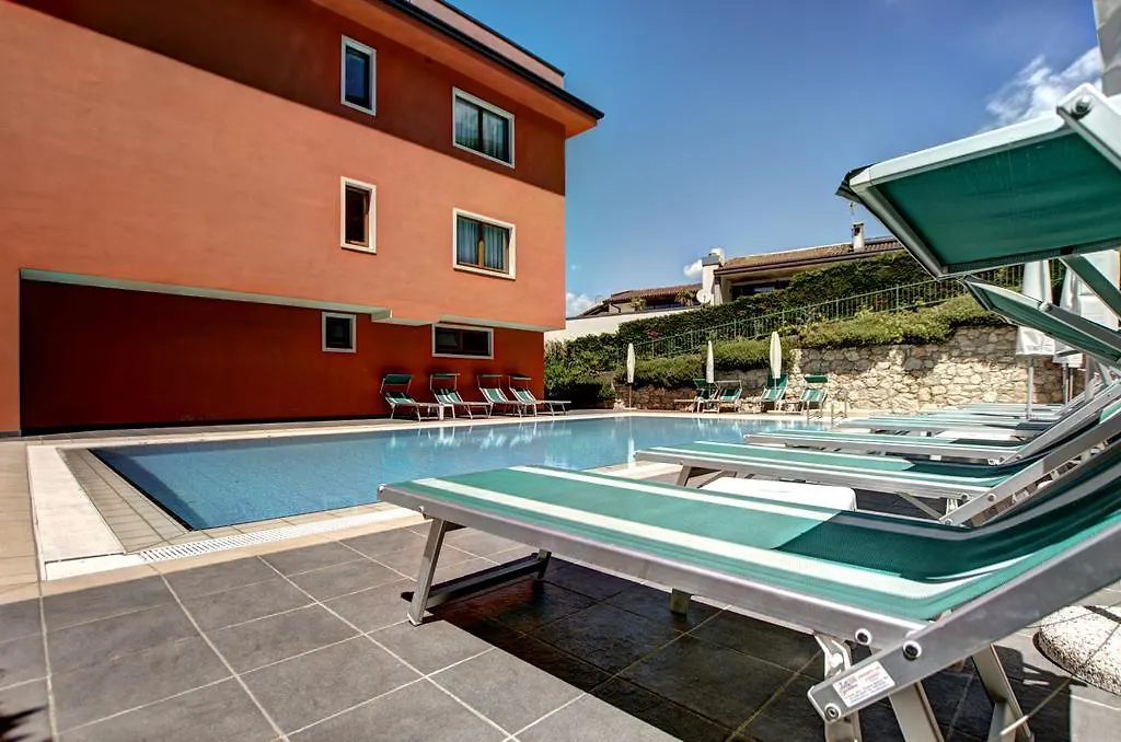 Hotel Vacanze 2000 - Adults Only-1