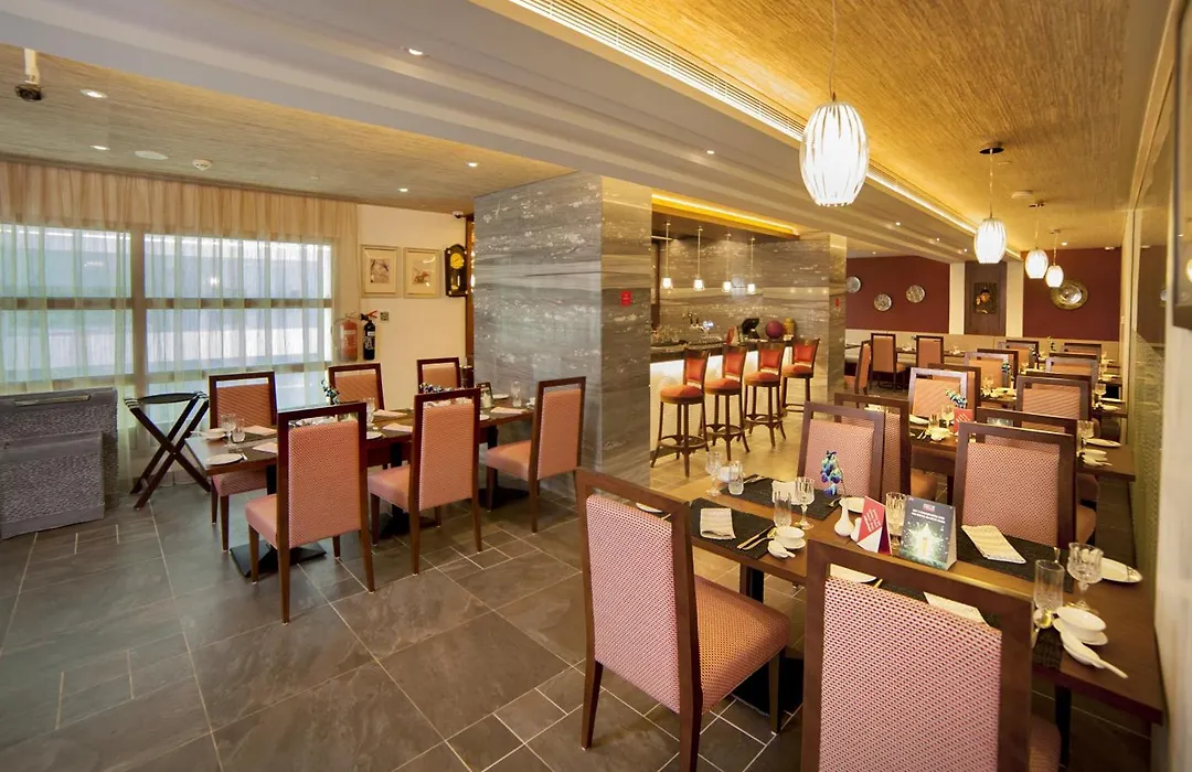 Raviz Center Point Hotel-1