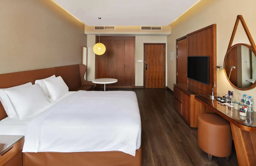 Radisson Blu Hotel, Dubai Canal View-1