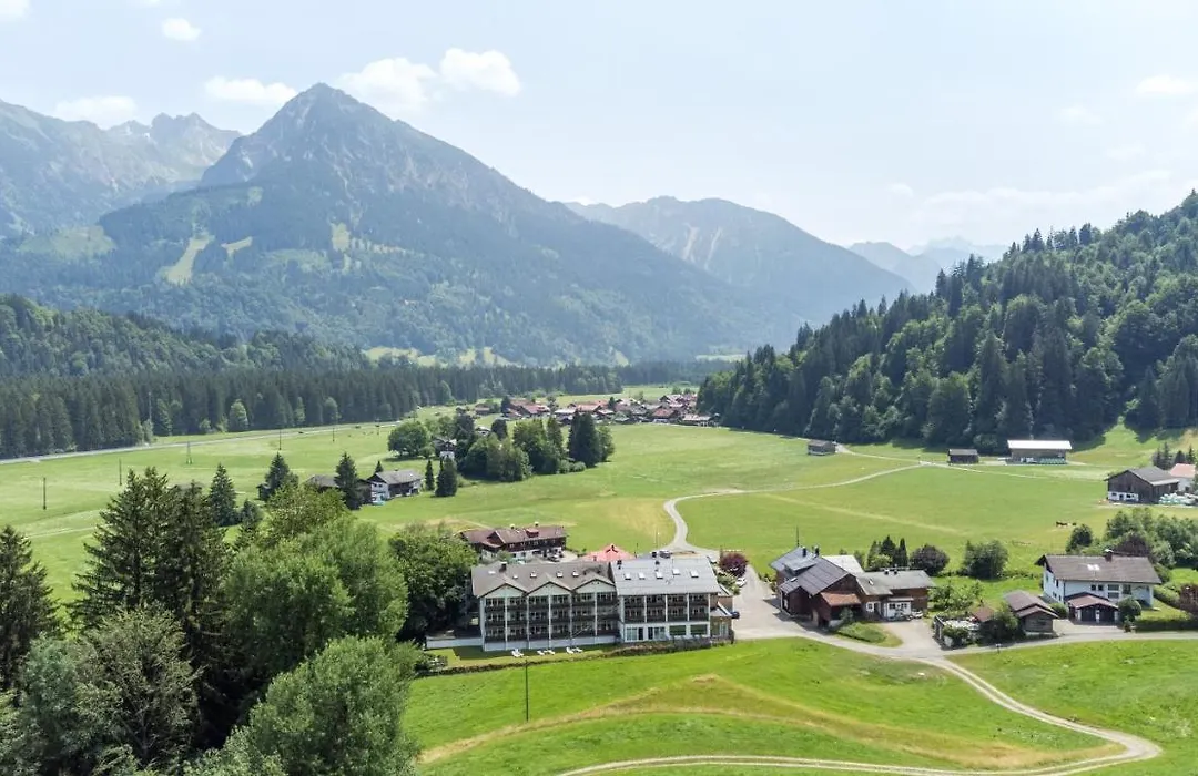 Wohlfühlhotel Frohsinn-1