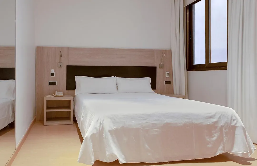 Hotel Lleo-1