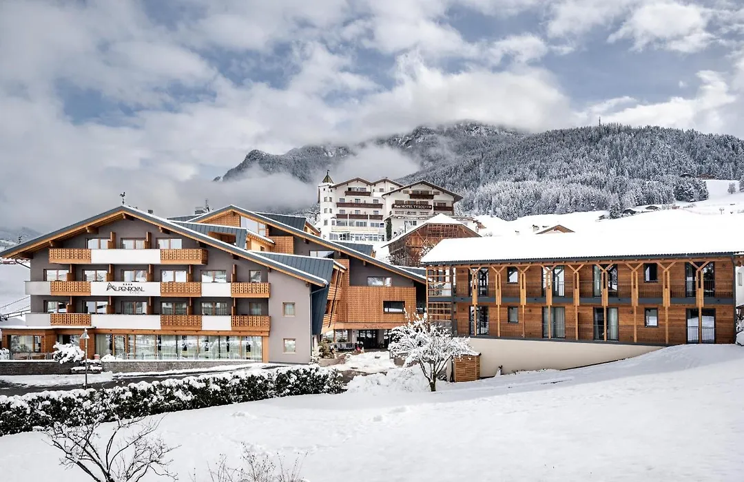 Hotel Alpenroyal-1