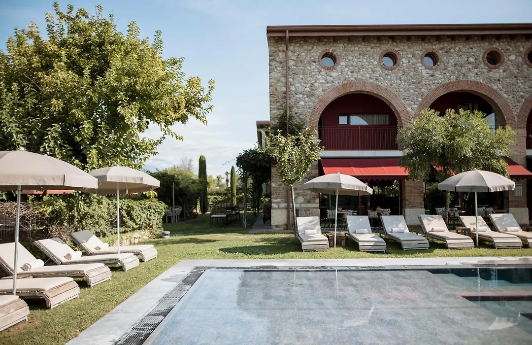 Le Greghe Suites-1