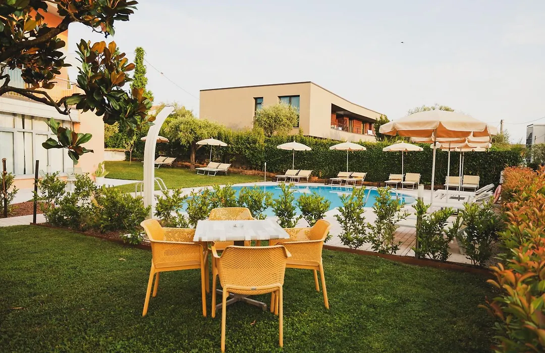 Hotel Eden-1