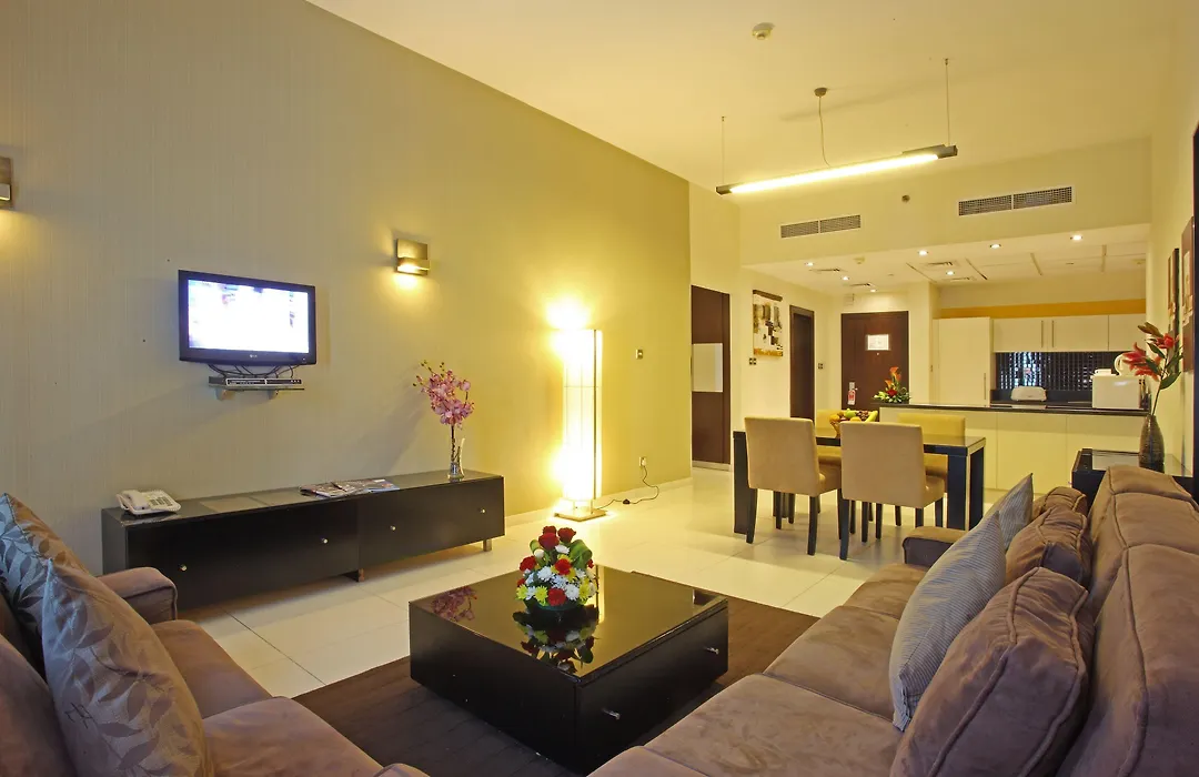 Royal Ascot Hotel-1