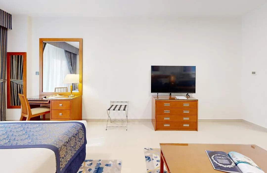 Golden Sands Hotel Apartments-1