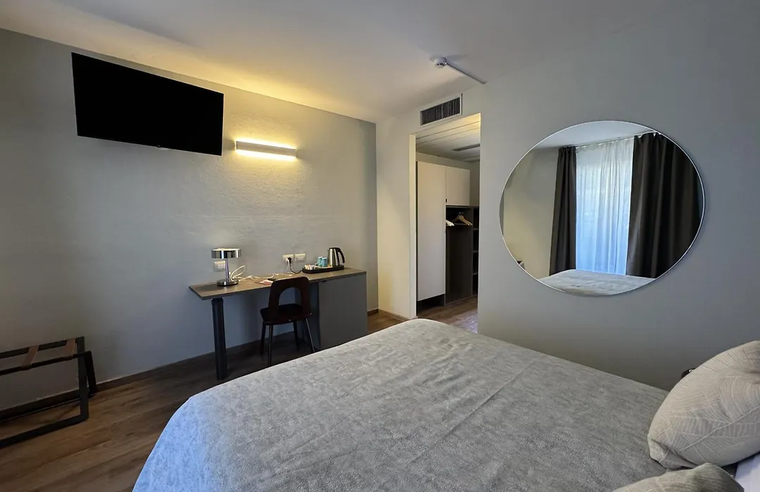 Hotel Royal-1