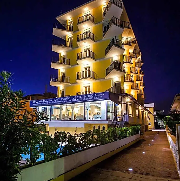 Hotel Mondial-1