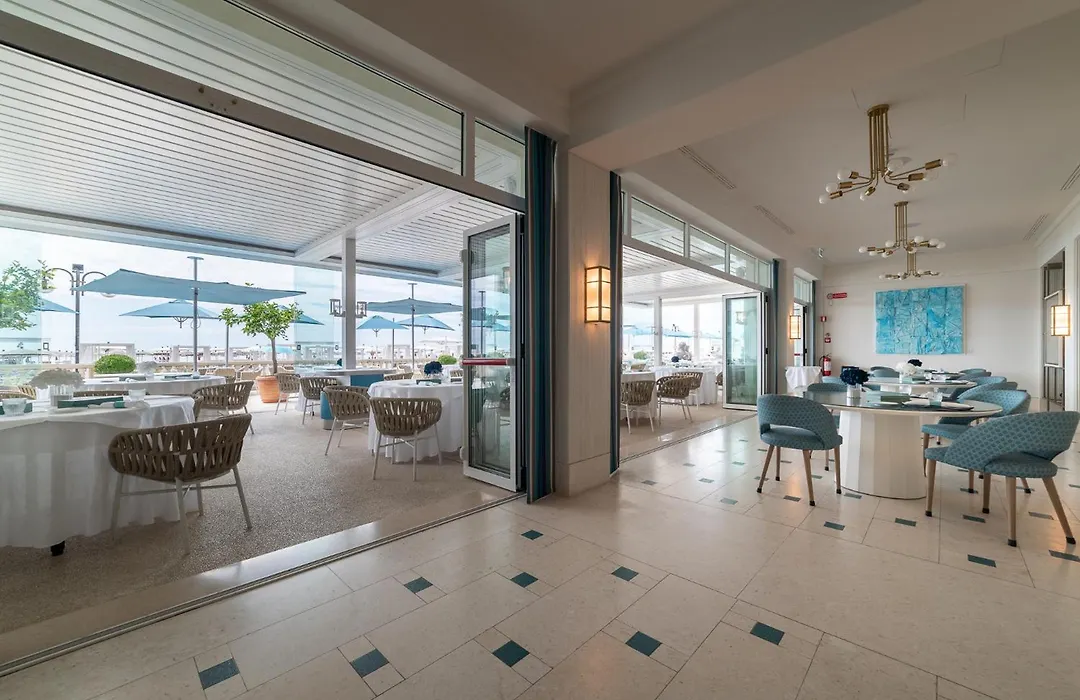 Casa Bianca Al Mare-1