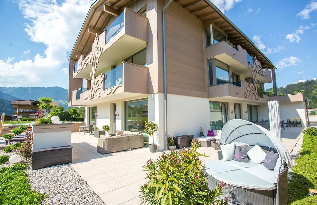 Enjoy The Alps - Aparthotel-1