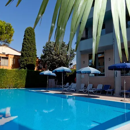 Hotel Idania-3