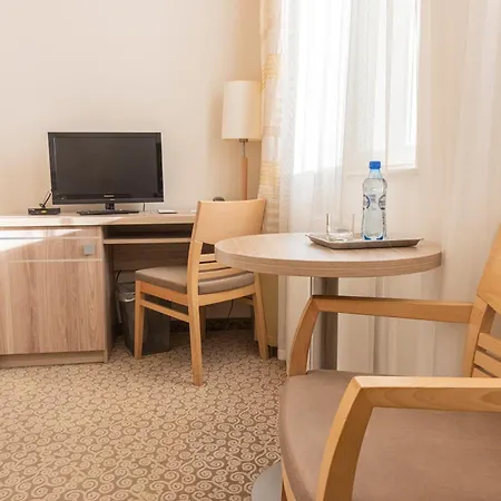 Hotel Cesarskie Ogrody-2
