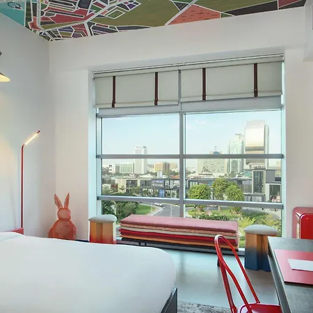 Hampton By Hilton Dubai Al Seef-3