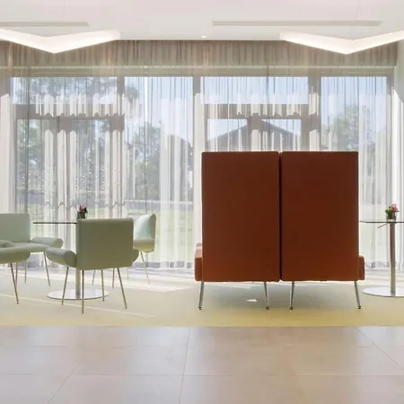 Hampton By Hilton Rome East-3