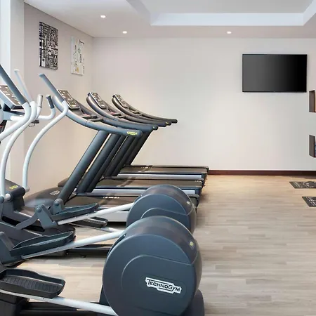 Hampton By Hilton Dubai Al Barsha-3