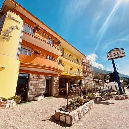 Hotel Ideal-3