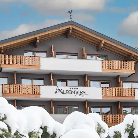 Hotel Alpenroyal-3
