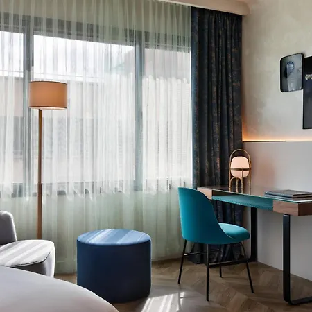 Renaissance Barcelona Hotel-3