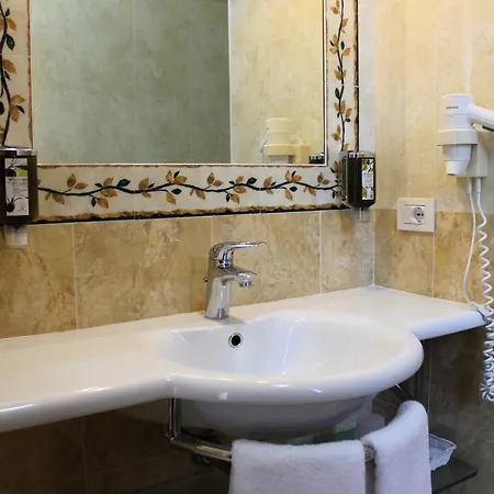 Hotel Al Sole Bardolino-3