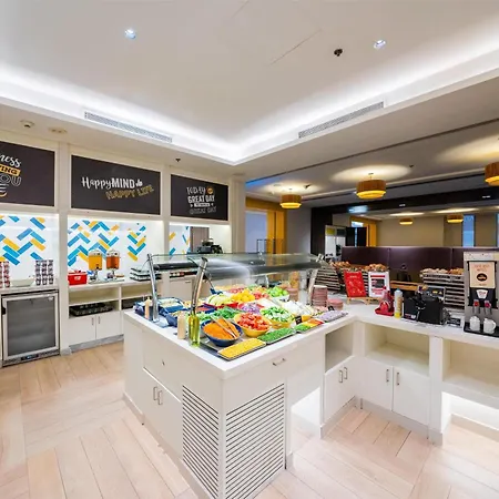 Hampton By Hilton Dubai Airport-2