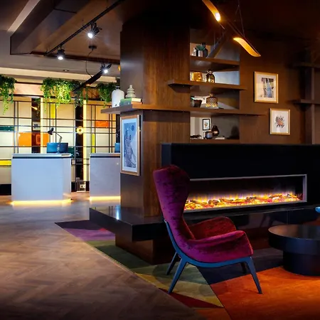 Leonardo Royal Hotel London City - Tower Of London-3