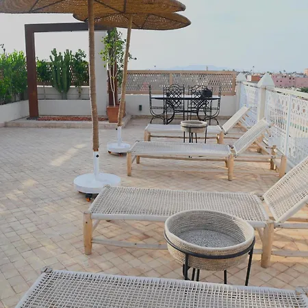 Riad Emberiza Sahari-3