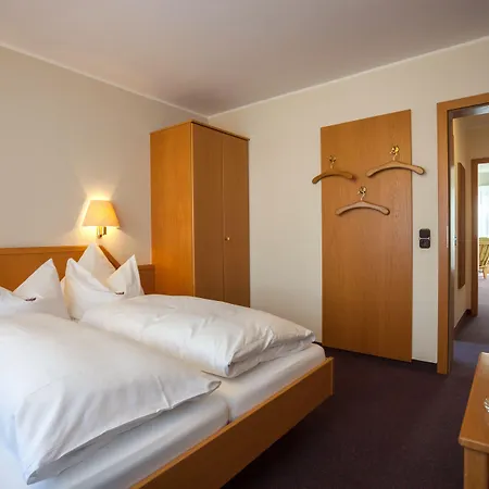 Hotel Haus Andrea-3