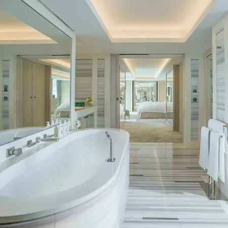 Hotel De Crillon-3