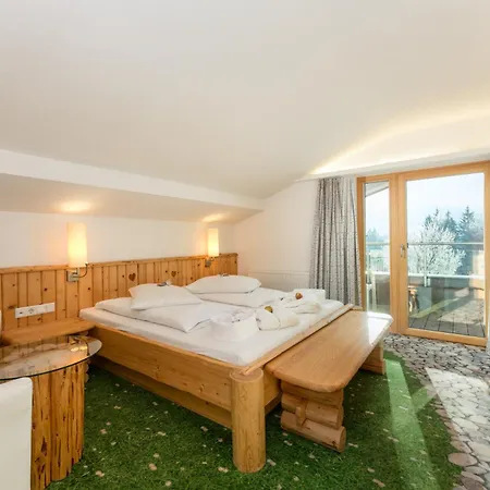 Hartweger'S Hotel-2