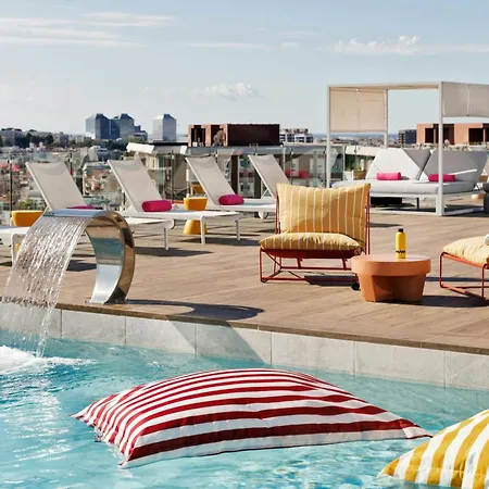 Moxy Barcelona-2