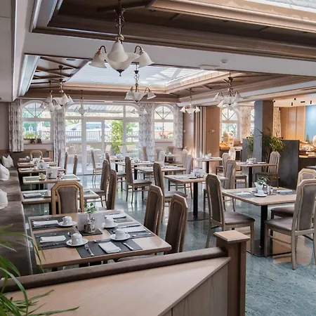Hotel Goldenes Roessl-Adults Only-3