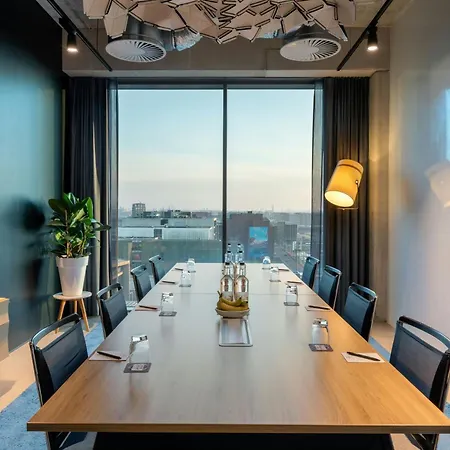 Moxy Amsterdam Houthavens-3