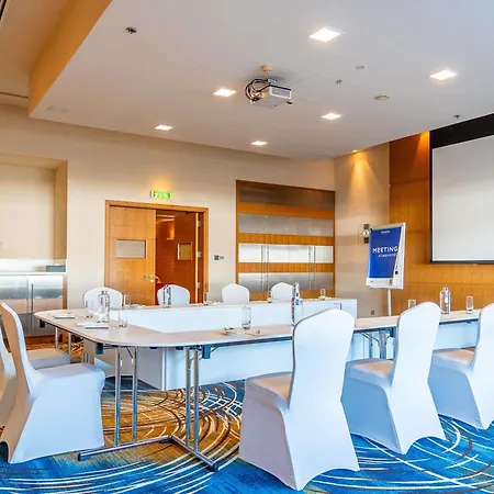 Novotel Dubai Al Barsha-2