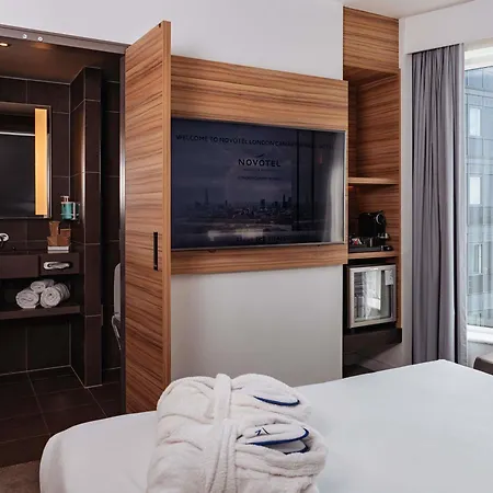 Novotel London Canary Wharf-3