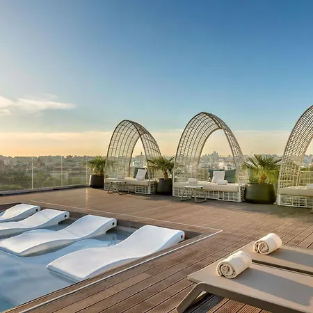Novotel Valencia Lavant-2