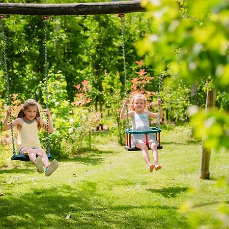 Hotel Tiefenbrunn Gardensuites&Breakfast-3