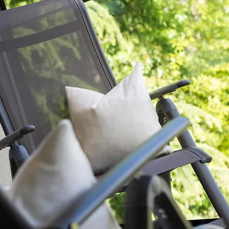 Haus Gregori Modern & Central Stay In Vineyard With Rooftop & Served Breakfast-2