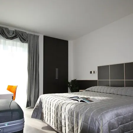 Hotel Garni Corallo-2