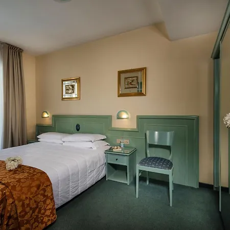 Salus Smart & Chic Hotel-3