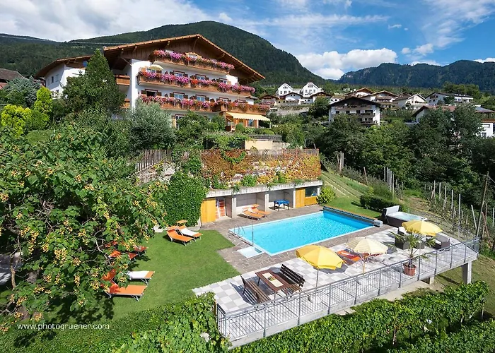 Hotel Garni Nunnemairhof Schenna