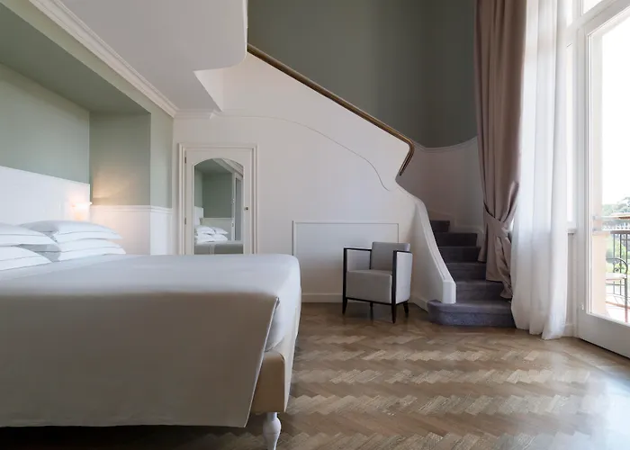 Plaza Hotel Lucchesi Florenz