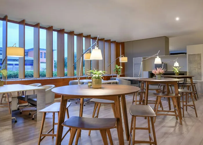 Ac Hotel Sevilla Forum By Marriott