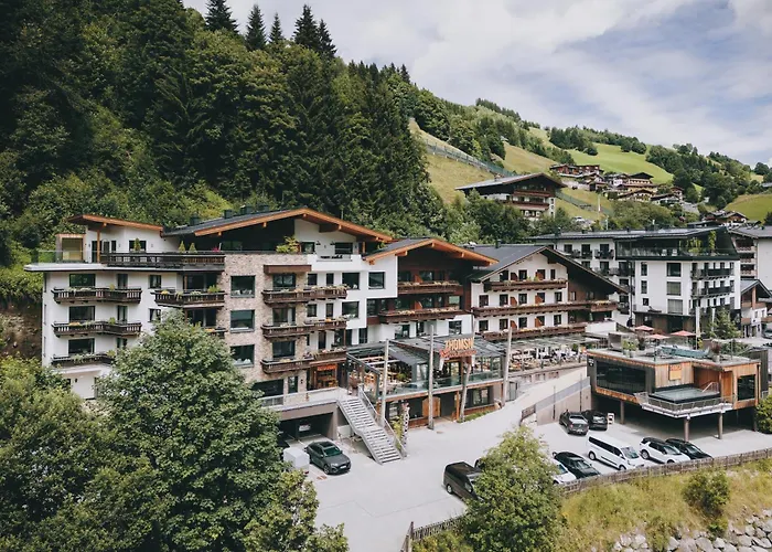 THOMSN-Alpine Rock Hotel Saalbach-Hinterglemm