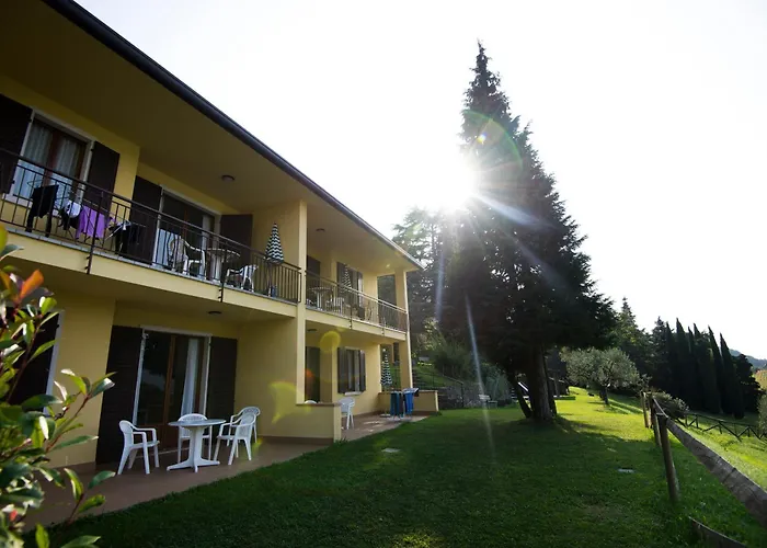 Residence Corte Camaldoli Garda 