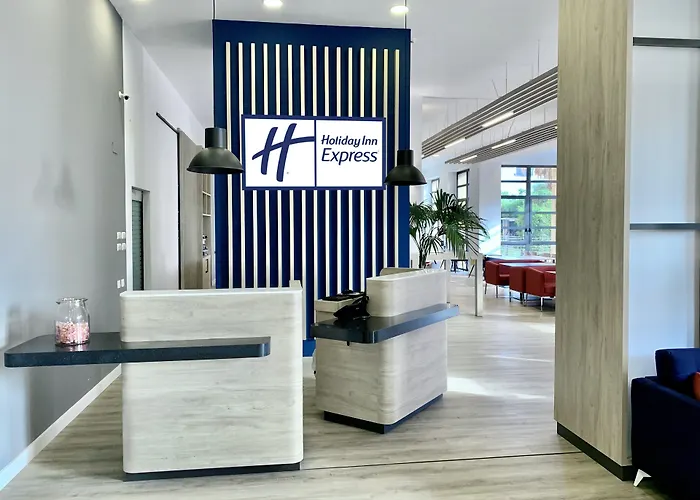 Holiday Inn Express Ciudad De Las Ciencias By Ihg Valencia